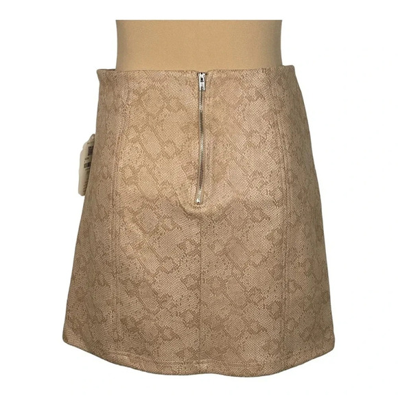Altar’d State Snakeskin Mini Skirt New - Picture 2 of 7
